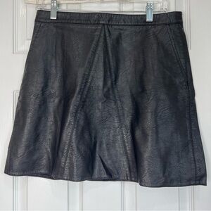 Zara Basic Women's Faux Leather Mini Skirt